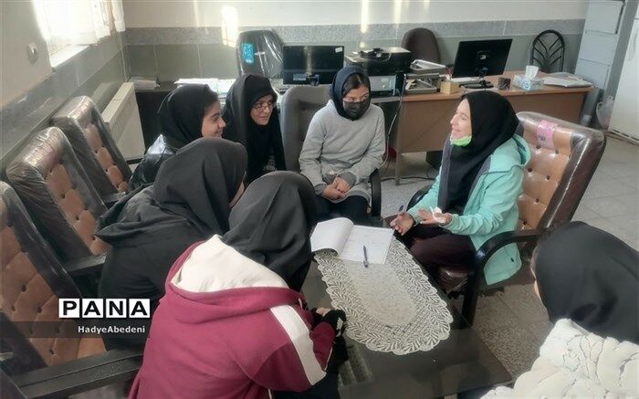 باید بتوانیم در جهت رفع مشکلات مدرسه قدم برداریم