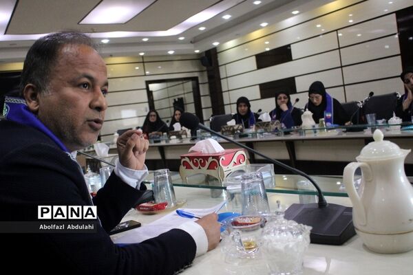 نشست کارشناسان سازمان دانش‌آموزی استان بوشهر