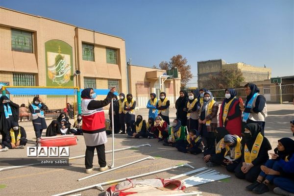 برگزاری دوره دوم کارگاه آموزشی یاور مربیان  دختر ناحیه 3 شیراز