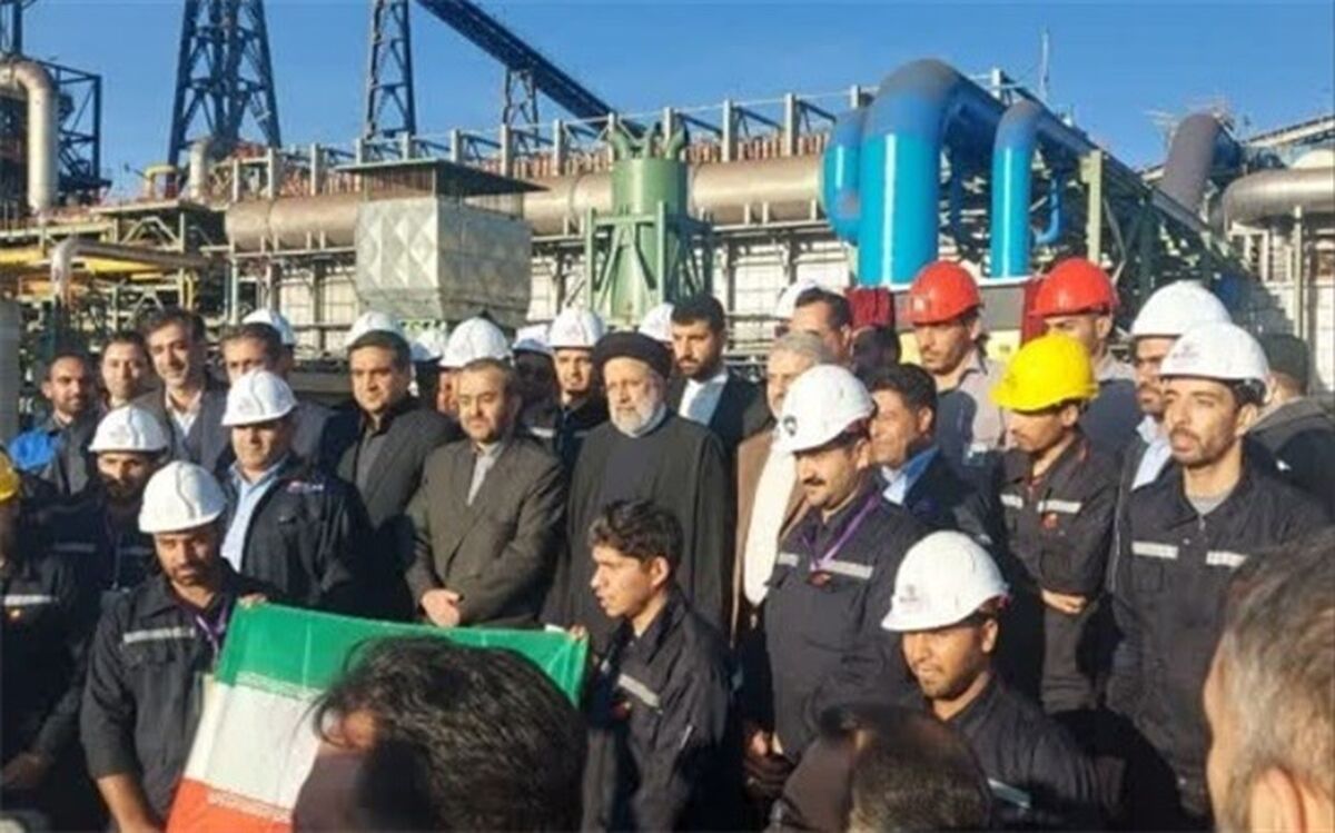 افتتاح واحد احیای مستقیم مجتمع فولاد قائنات با ظرفیت تولید سالیانه ۸۰۰ هزار تن آهن اسفنجی