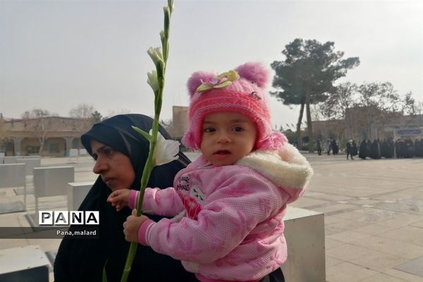 اجتماع بزرگ بانوان و دختران در صفادشت