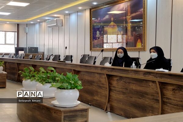 جلسه اعضای مجلس دختران دانش‌آموزی ناحیه 3 مشهد