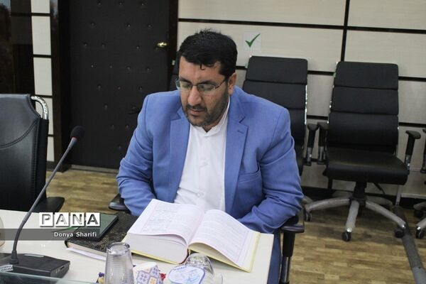 نشست هم‌اندیشی معاونان پرورشی و تربیت‌بدنی شهرستان‌ها و مناطق آموزش و پرورش استان بوشهر
