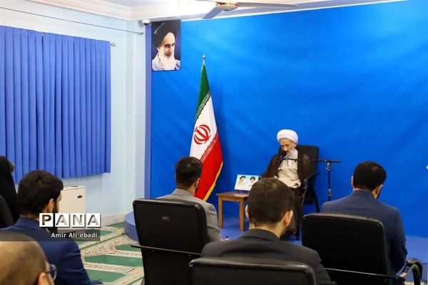 دیدار اعضای بسیج دانشجویی با نماینده ولی فقیه