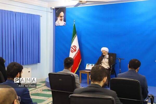 دیدار اعضای بسیج دانشجویی با نماینده ولی فقیه