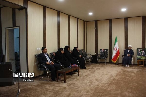 جلسه کمیته فرهنگی در دفتر امام جمعه بخش جوادآباد