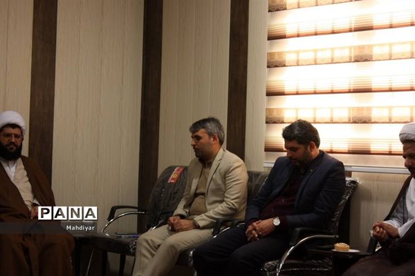 جلسه کمیته فرهنگی در دفتر امام جمعه بخش جوادآباد