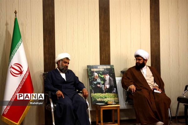 جلسه کمیته فرهنگی در دفتر امام جمعه بخش جوادآباد