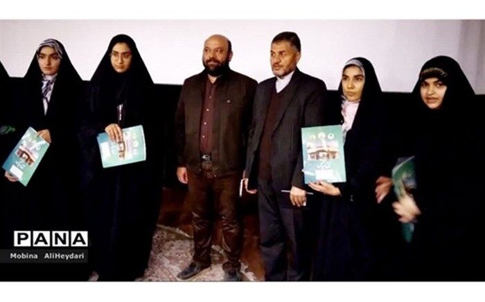 آیین تجلیل از 250  معلم و دانش آموز پژوهشگر برتر استان قم برگزار شد