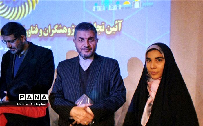 شرط کنشگری دانش‌آموز در جامعه اشرافیت به موضوعات است