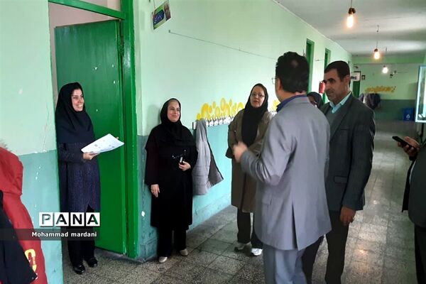 برگزاری جشن یلدایی با دانش‌آموزان مدرسه نرجس ناحیه دو ساری