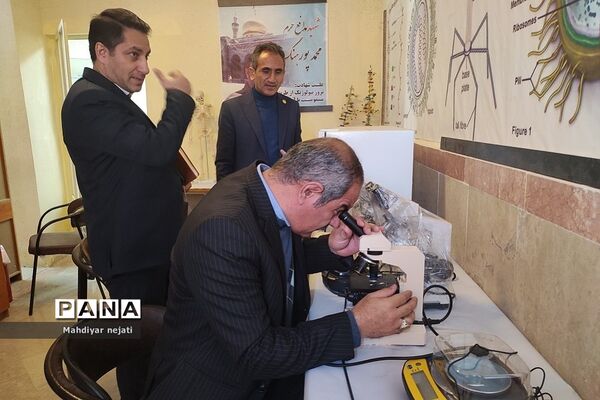 بازدید رئیس امور مدارس سمپاد کشور از مدرسه استعدادهای درخشان شهید بهشتی رودهن