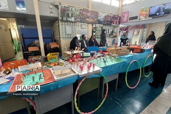 افتتاحیه المپیاد ورزشی و دست‌سازه‌های ورزشی  در دبستان حضرت زهرا(س) رودهن