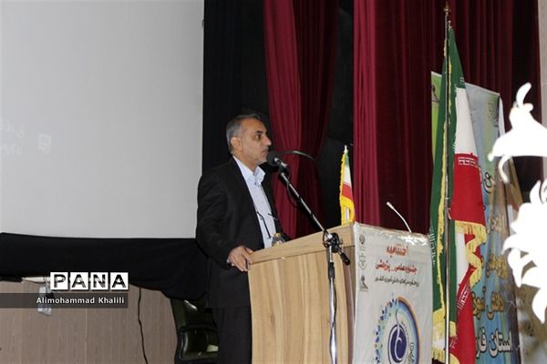 آئین تجلیل از دانش‌آموزان پژوهشگر در استان فارس