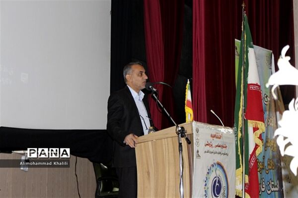 آئین تجلیل از دانش‌آموزان پژوهشگر در استان فارس
