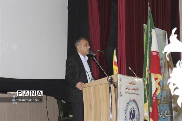 آئین تجلیل از دانش‌آموزان پژوهشگر در استان فارس