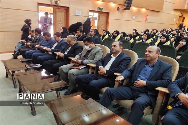 همایش دختران حاج قاسم سازمان دانش‌آموزی ناحیه یک شیراز