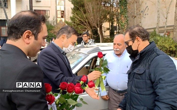 هدف تقدیر از رانندگان سرویس های دانش‌آموزی نشان دادن اهمیت جایگاه آنها در آرامش خاطر خانواده‌ها است