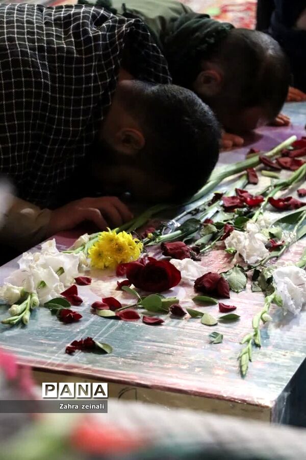 مراسم وداع با  شهید گمنام هشت سال دفاع‌مقدس در شهرستان اقلید