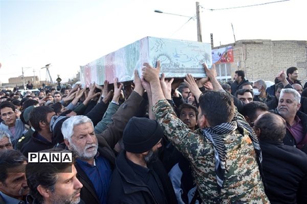 استقبال از دو شهید گمنام  دفاع مقدس در بهاباد