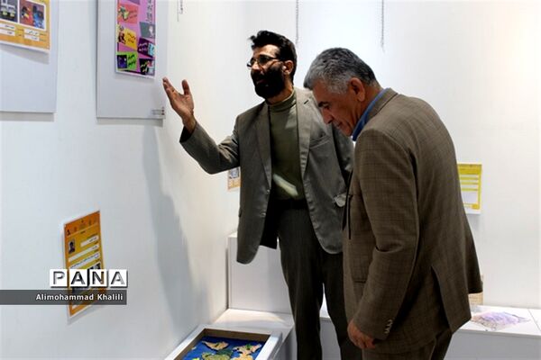 برپایی نمایشگاه دستاوردهای استانی فعالان و برگزیدگان عرصه پژوهش و فناوری در اداره کل آموزش و پرورش فارس