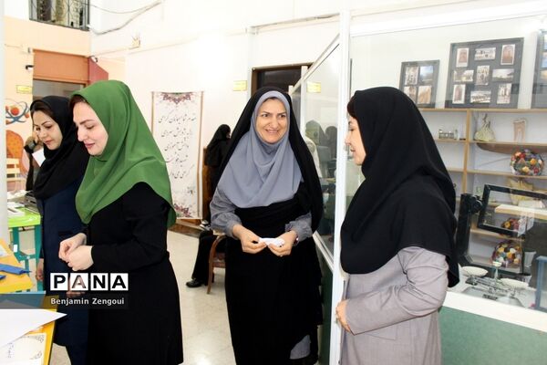 نمایشگاه هنرهای تجسمی در بوشهر