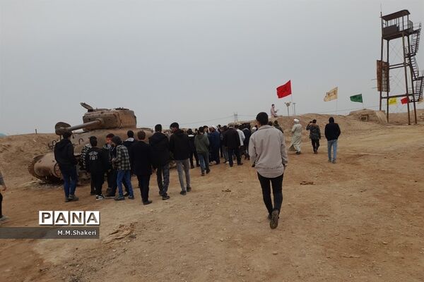 حضور دانش‌آموزان نواحی یک و چهار قم در اردوی راهیان نور