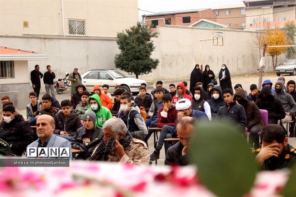 مراسم استقبال از شهید خوشنام در دبیرستان شهید باهنر گلوگاه