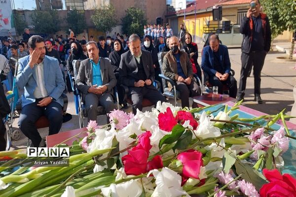 مراسم تشییع شهید گمنام دوران دفاع مقدس در دبیرستان متوسطه دوم شاهد خوانساری ناحیه یک شیراز