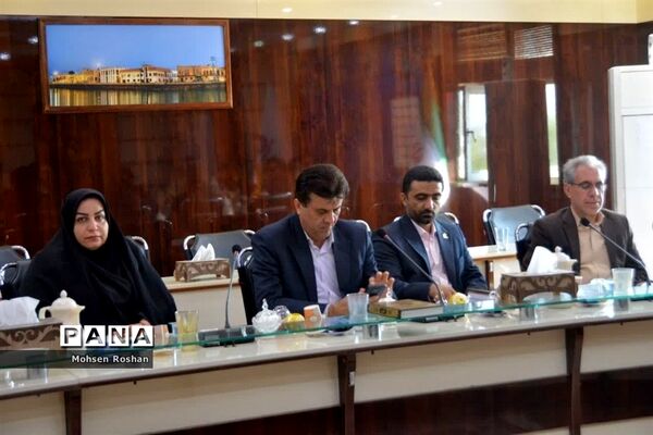 نشست شورای معاونان آموزش و پرورش استان بوشهر با حضور معاون وزیر