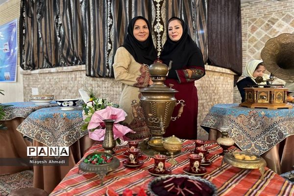 جشن یلدا در دبستان پژوهش