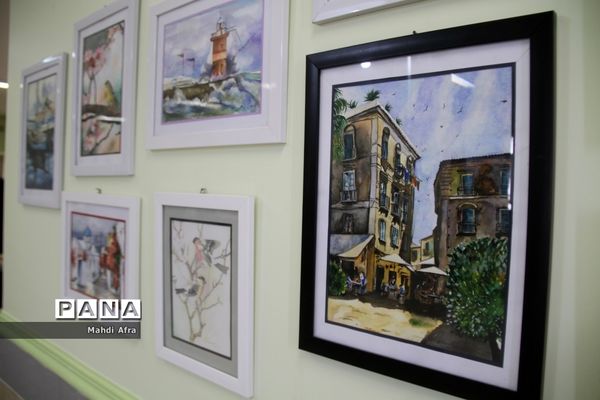 افتتاح نمایشگاه دست سازه های دانش‌آموزان هنرستان فرزانگان شهرستان بهبهان