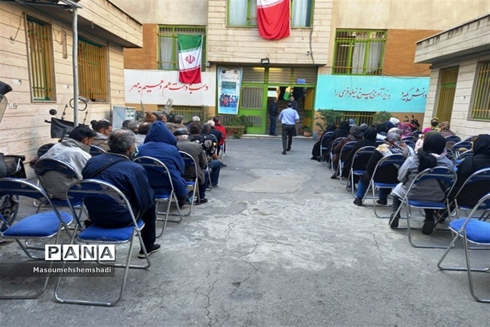 میز خدمت در محله هرندی منطقه12