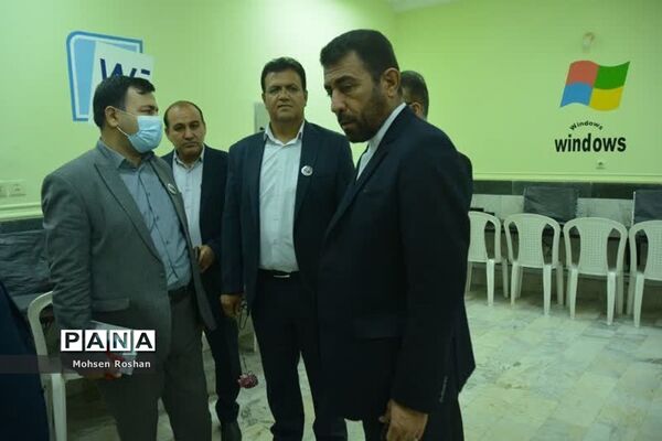 بازدید روسای ادارات مدارس غیر دولتی قطب 6 کشور از دبستان هیات امنایی باهنر بوشهر
