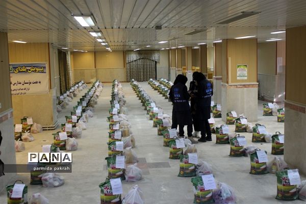 پویش یلدای فاطمی در مدارس کرمانشاه