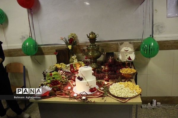 برگزاری مسابقه یلدا در دبیرستان مهدیه ولایت زنجان