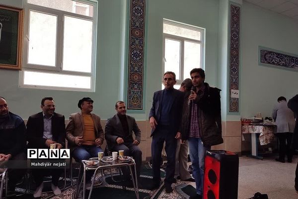 نشست هم‌دلی و همفکری همکاران فرهنگی  مقطع متوسطه دوم  آموزش و پرورش منطقه رودهن