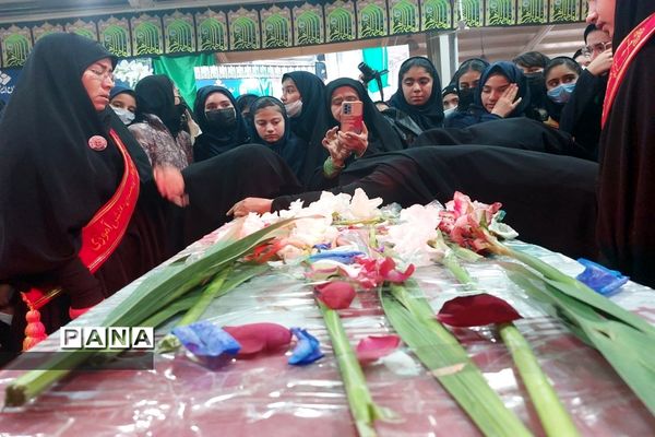 برگشته به آغوش دوست