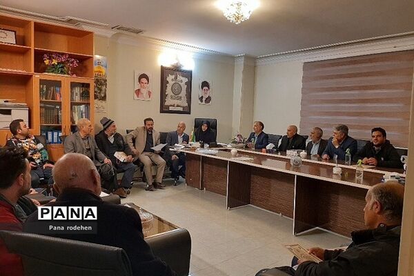 مراسم تجلیل از رانندگان و کامیون‌داران ایثارگر رودهن