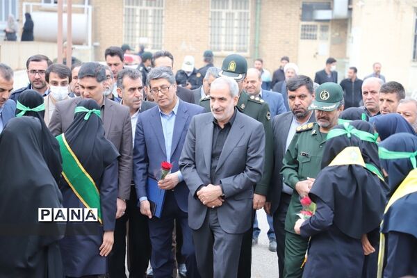 سفر وزیرآموزش و پرورش به شهرستان های شرقی کرمانشاه