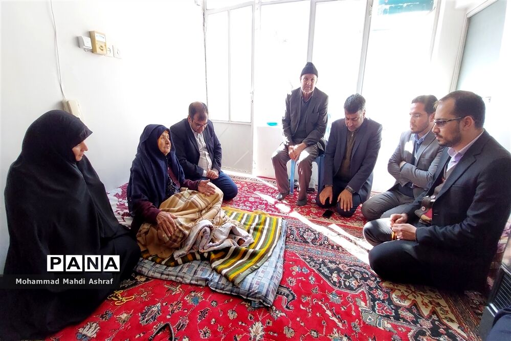 سفرکاروان خدمت شهرستان نایین به روستا دهستان بافران