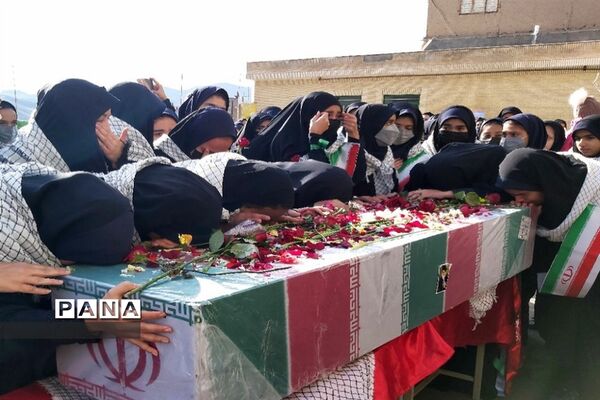 تشیع پیکرشهید گمنام درطرقبه شاندیز