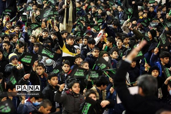 اجتماع دانش‌آموزی «نوگلان فاطمی» در حرم حضرت معصومه(س)