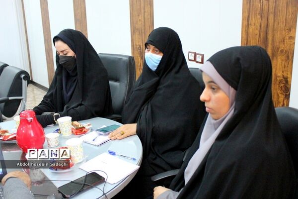 نشست مشترک معاونت آموزش ابتدایی با مسئولان مدارس راهیان کوثر استان بوشهر