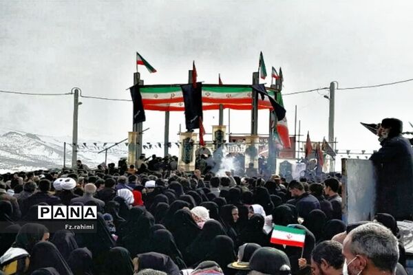خاکسپاری پیکر شهید گمنام در پردنجان