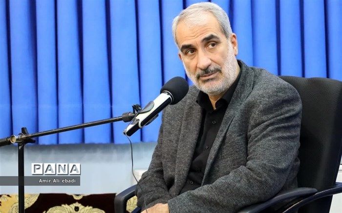 تشکل‌های دانش‌آموزی به عنوان حلقه‌های میانی می‌توانند نقش مهمی در اعتلای فرهنگ جامعه اسلامی ایفا کنند/فیلم