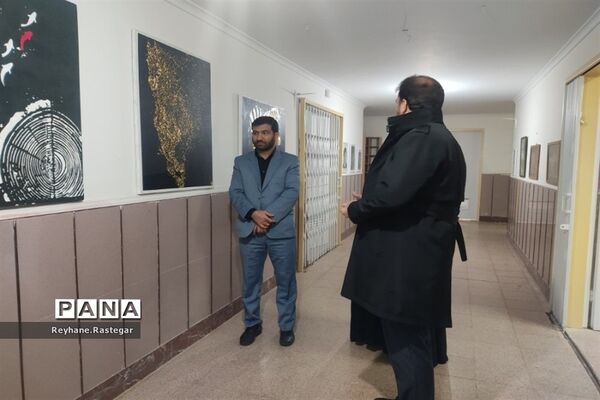 افتتاحیه نمایشگاه نقاشی در نگارخانه کانون فرهنگی و تربیتی شهدای پاکدشت