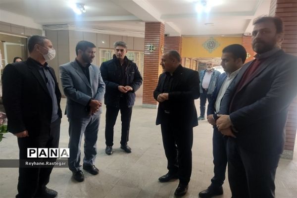 افتتاحیه نمایشگاه نقاشی در نگارخانه کانون فرهنگی و تربیتی شهدای پاکدشت