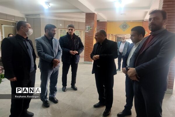 افتتاحیه نمایشگاه نقاشی در نگارخانه کانون فرهنگی و تربیتی شهدای پاکدشت