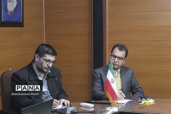 برگزاری کارگاه آموزشی روایت نویسی ویژه مربیان و دانش‌آموز خبرنگاران خبرگزاری پانا در شیراز
